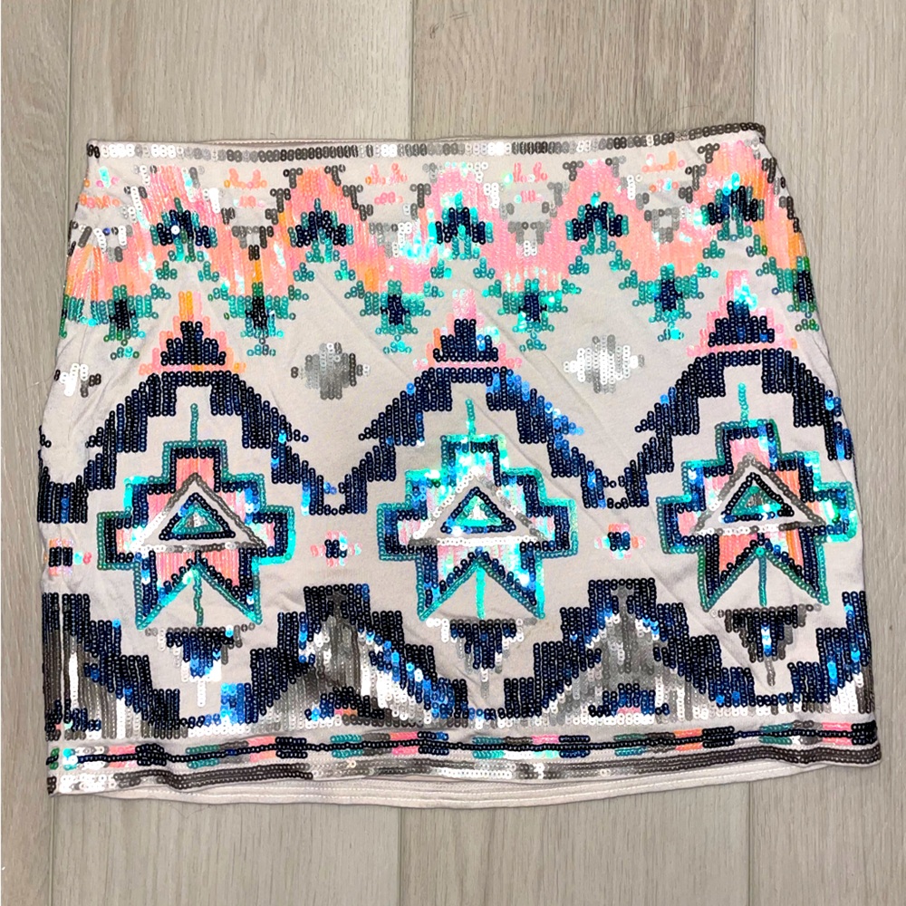Express sequenced mini skirt. New with tags. Extra small.